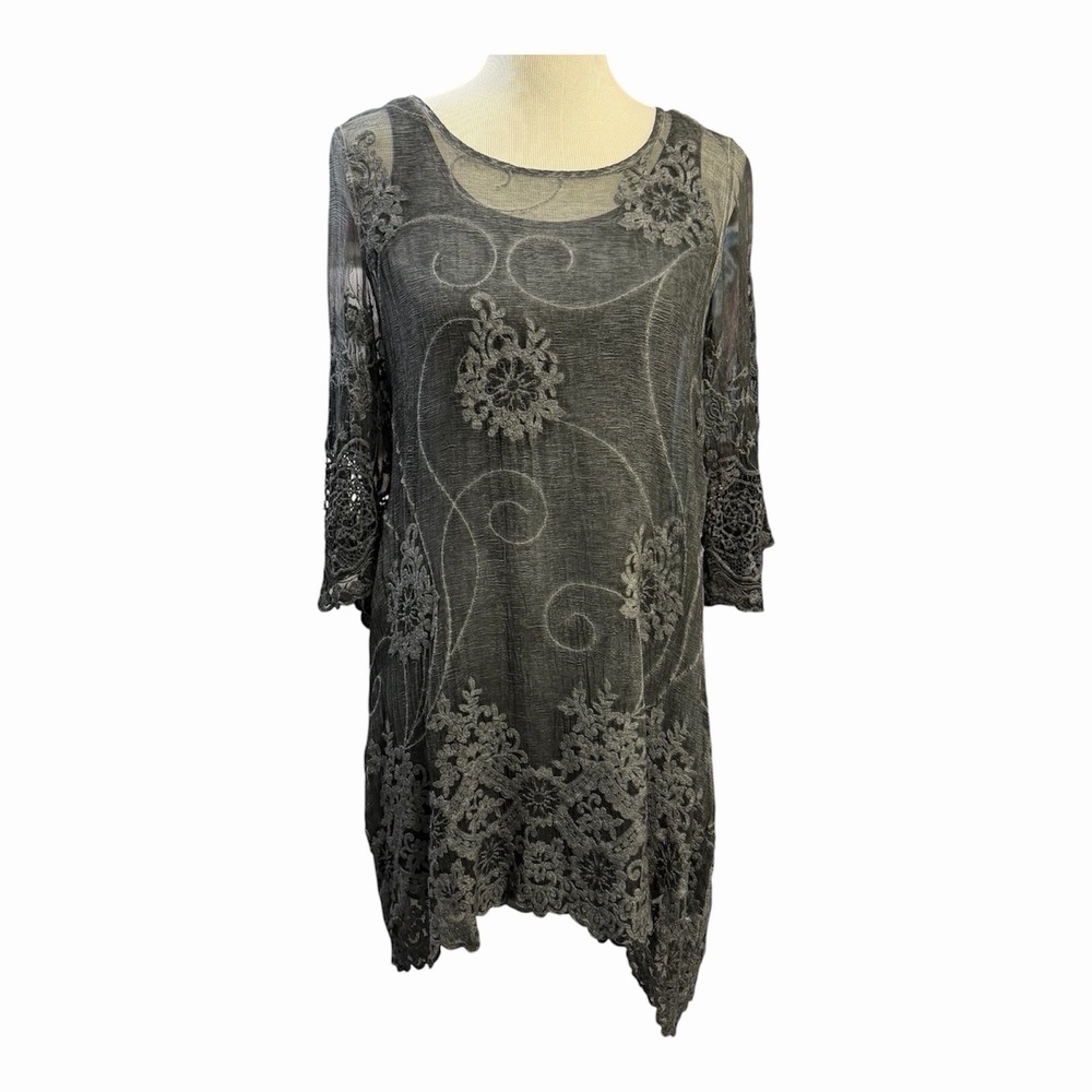 Hazel Size-XS Oversized Womens Embroidered Silk Shirt Tank Tunic Boho